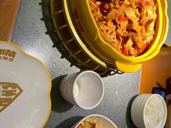 -多嘴超级肉蟹煲(欧亚卖场店)