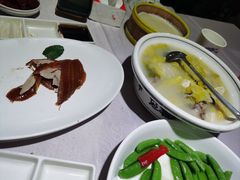 -鸭王烤鸭店(三里河店)