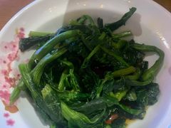 -渝是乎川渝小炒(新世界百货望京店)