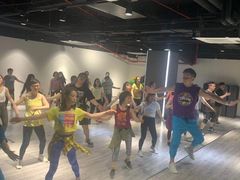 -一兆韦德健身(张杨路店)