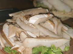 -菌海森林·非遗野生菌火锅(西山区滇池路摩根道店)