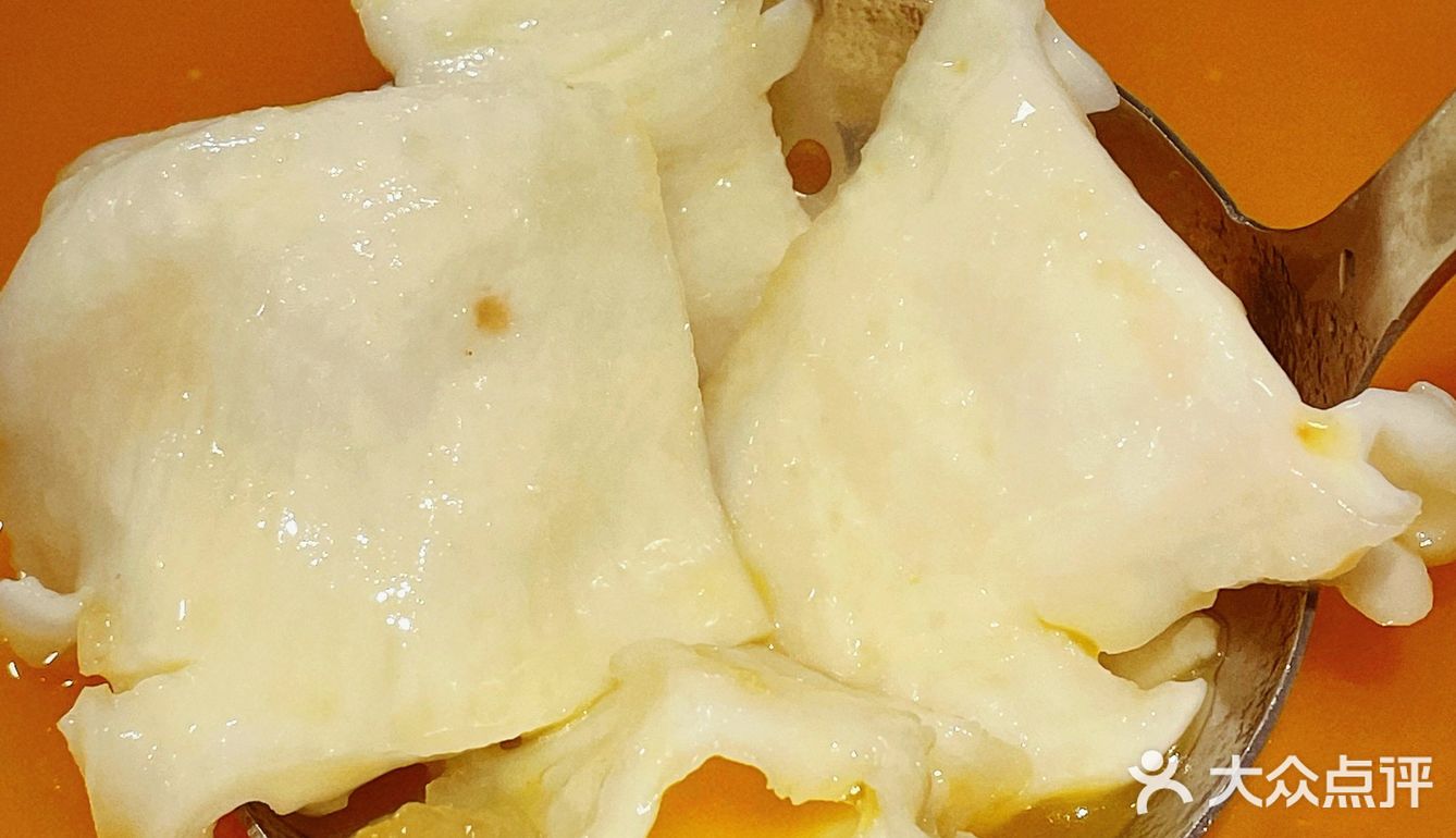 北京路丰盛足料秋日金汤花胶鸡火锅