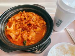 脆骨肠砂锅饭-北大家园食堂