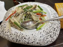 葱拌海螺-中苑海韵
