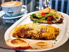 欧姆蛋火腿可颂-Nectar One Cafe(勇烈路n1店)