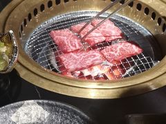 -山川小町·极番烧肉(新地假日广场店)