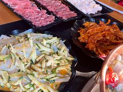 -果松木炭酸菜铜火锅·外婆参鸡汤