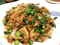 榄菜菜心炒河粉-金满福国际酒店(迎宾大道店)