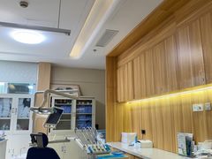 -上海仁爱医院口腔科 · 种植