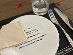 -Mark&Mars Restaurant