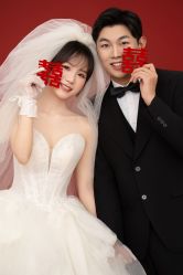 -雪中彩影婚纱摄影·微光艺术中心