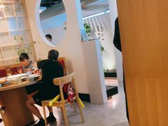 -蜜桃餐厅·伴山(绿宝广场店)