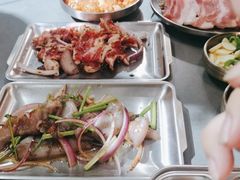 -围炉肉舍•炭烤活鳗•丹东海鲜烤肉(步行街店)