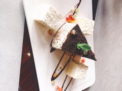 抹茶提拉米苏-YUE·6·西式融合餐厅(外滩六号店)
