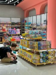 -卡通派潮品玩具折扣仓(青岛新城吾悦广场店)