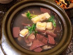鸭血粉丝煲-南京大牌档(青岛万象城店)