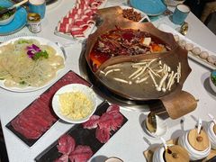 -墨居上隐·院子里火锅(峨眉店)