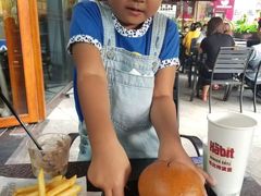 -The Habit Burger Grill 哈比特汉堡(爱琴海店)
