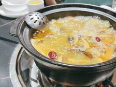 -野菌皇海景野生菌火锅(滨海大道店)