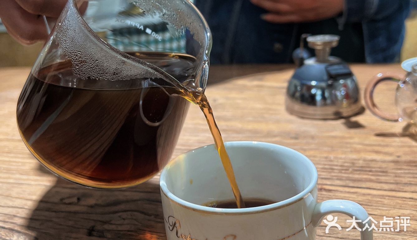 老城区居民楼老师傅咖啡店