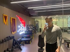 -英派斯健身旗舰店(海信国际中心馆)
