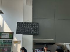 -容里煲仔饭(利丰北路店)
