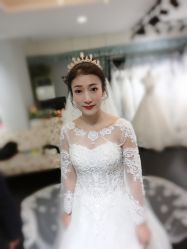 -雪莉美妆婚纱馆