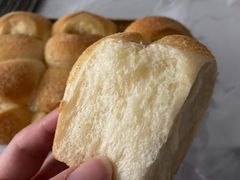 云朵小白-风车面包