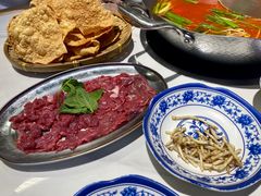 -王奋斗贵州酸汤牛肉火锅