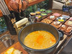 -银米·云南传统过桥米线(双廊黑金冠店)