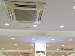-粤盛海鲜平价店(洛溪食街店)
