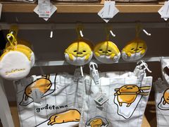 -名创优品(海珠乐峰广场店)
