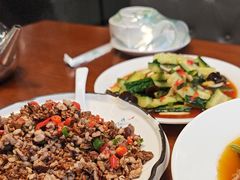 -宣威山野人家·云南菜·菌火锅(金碧店)