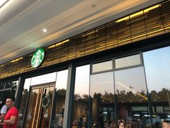 门面-星巴克臻选(广州二沙岛文立方店)