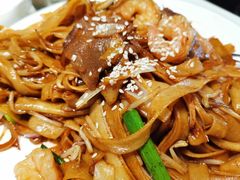 干炒牛河-千日贺茶餐厅(开发区安盛店)