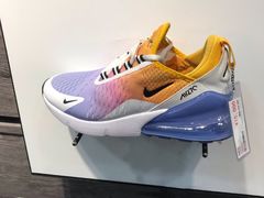 -ABC MART(心斎橋店)