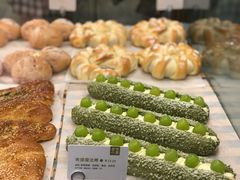 -奈雪的茶(湖滨银泰in77C区PRO店)