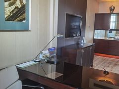 -天津京基皇冠假日酒店