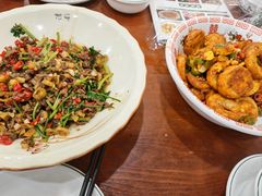 -湖南人家湘菜馆(镇江路店)