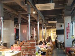 大堂-么肆烤肉·中式自助·烤肉大排档(街道口季佳PAI店)