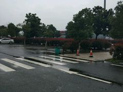 -慈城服务区-停车场