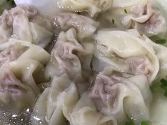 三鲜大馄饨-万寿斋(山阴路店)