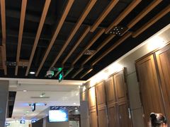 大堂-海底捞火锅鲜切牛肉主题店(长寿路店)