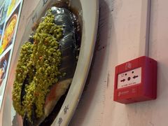 -阿瓦山寨·湘菜现炒·剁椒鱼头王(咸阳总店)