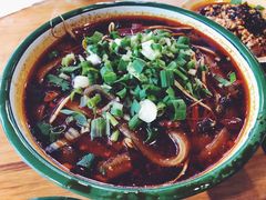 -拈签一笑黄牛肉辣卤串串