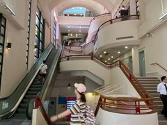 -香港大学
