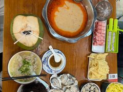 -老何家后安粉·糟粕醋海鲜火锅(三亚湾椰梦长廊店)
