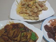 -老码头黑皮肘子锅包肉(赣水路店)