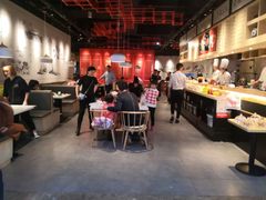 -鸿通城购物中心