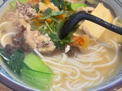 -蒙自源米线大王(东莞虎门印象店)